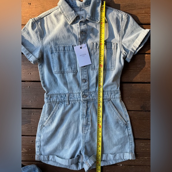 🎁 Hidden Jeans Denim Romper Small NWT – Gift-Ready for Christmas - Picture 4 of 9